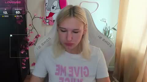 Evelina online show from 07/07/26, 01:41