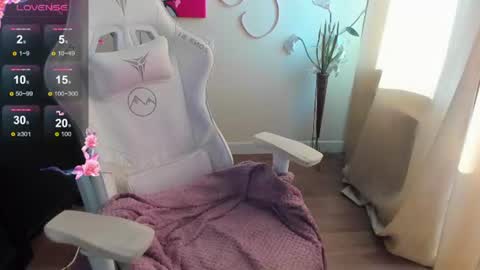 Evelina online show from 07/12/26, 01:18