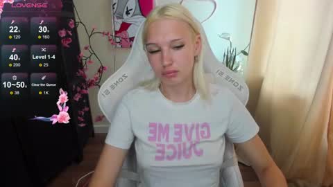 Evelina online show from 07/16/26, 01:11