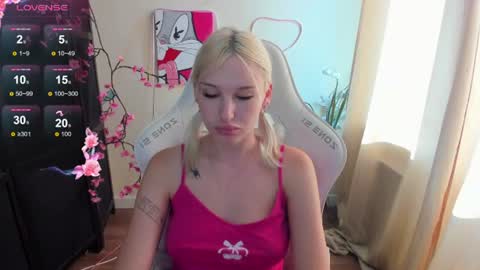 Evelina online show from 08/02/26, 01:15