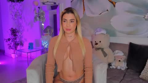 Snapshot of evellynclair chatting on 12/06/24, 02:13 Eve  online show from 12/06/24, 02:13