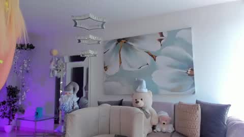 Snapshot of evellynclair chatting on 12/06/24, 07:45 Eve  online show from 12/06/24, 07:45