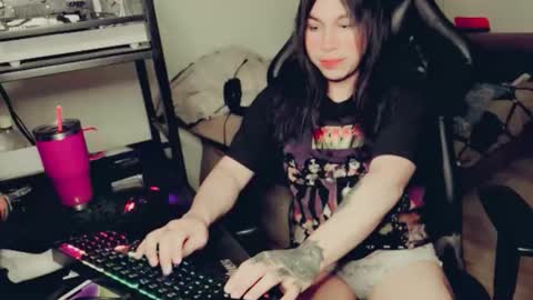 evelyn420521 online show from 05/27/26, 08:11