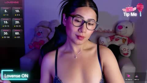 Evelyn online show from 11/28/25, 11:24