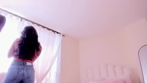 Eve online show from 10/16/25, 05:58