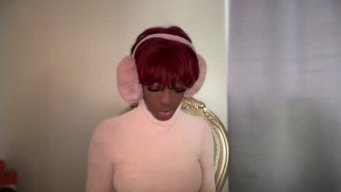 E V E L Y N  online show from 01/21/25, 12:39