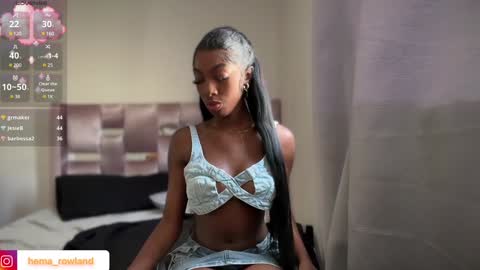 E V E L Y N  online show from 01/24/25, 12:31