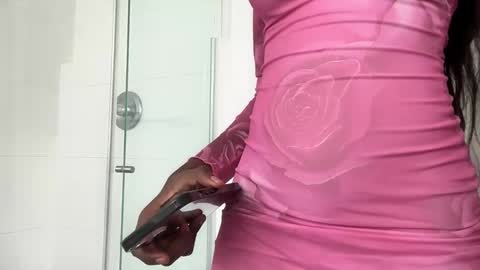 E V E L Y N  online show from 02/25/25, 03:16