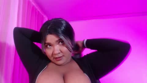 Evelyn Sandoval online show from 02/10/26, 02:04