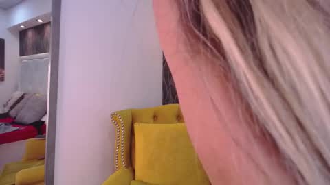 EvelynaGrey online show from 03/03/25, 09:11