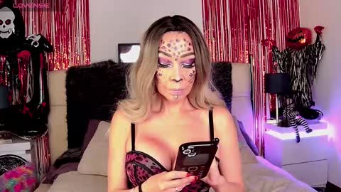 EvelynaGrey online show from 10/23/25, 07:07