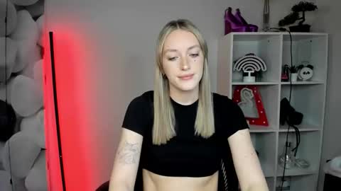evelynblond online show from 02/10/26, 01:59