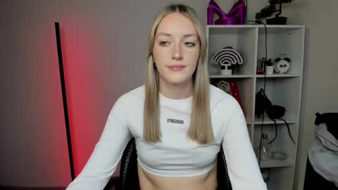 evelynblond online show from 03/05/26, 01:51