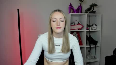 evelynblond online show from 03/19/26, 06:50