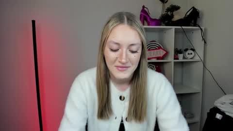 evelynblond online show from 03/20/26, 01:38