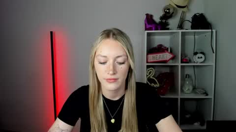 evelynblond online show from 06/30/26, 12:39