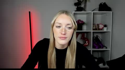evelynblond online show from 07/08/26, 12:31