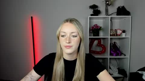 evelynblond online show from 07/20/26, 12:29