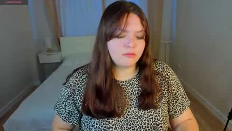 Evelyne Loo online show from 05/10/26, 01:22