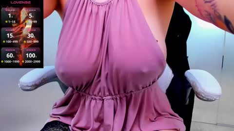 Snapshot of evelyne_rose chatting on 02/16/25, 11:49 evelyne_rose online show from 02/16/25, 11:49