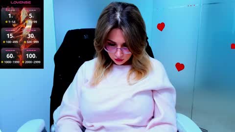 Snapshot of evelyne_rose chatting on 02/20/25, 06:28 evelyne_rose online show from 02/20/25, 06:28