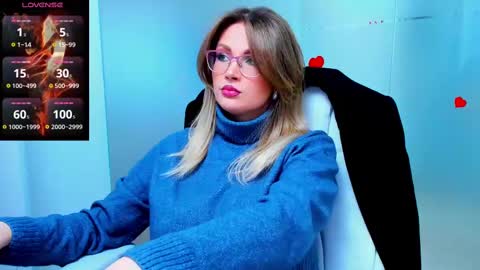Snapshot of evelyne_rose chatting on 03/05/25, 06:12 evelyne_rose online show from 03/05/25, 06:12