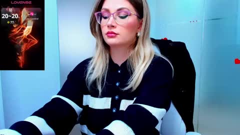 Snapshot of evelyne_rose chatting on 03/12/25, 06:07 evelyne_rose online show from 03/12/25, 06:07