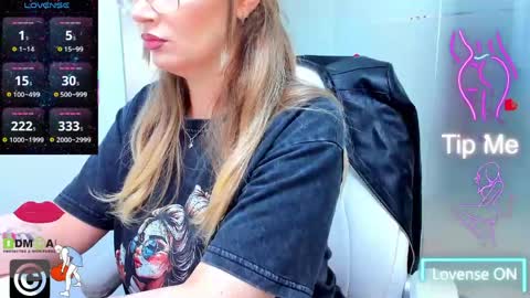 evelyne_rose online show from 06/03/26, 05:21