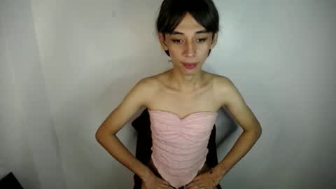 Snapshot of evelynfuck chatting on 03/22/26, 10:24 evelynfuck online show from 03/22/26, 10:24