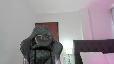 LAURA SOFIA  INDEPENDENT MODEL FOLLOW ME NOW ALMOST 10000 FOLLOWERS online show from 11/02/25, 02:52