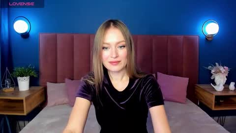 Evelyn online show from 11/21/25, 01:37