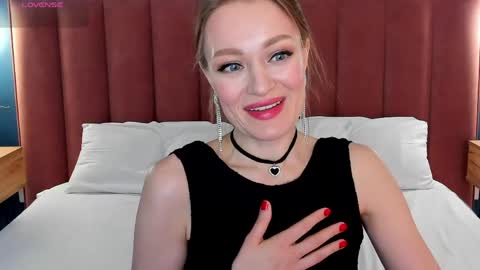 Evelyn online show from 04/14/26, 02:39