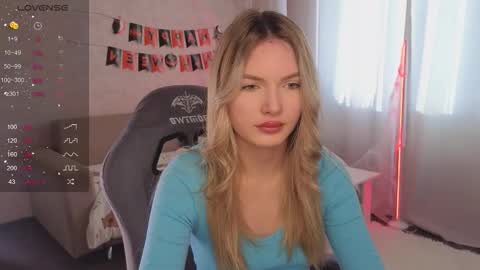 Evelyn online show from 10/22/25, 09:31
