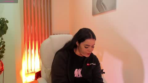 Evelyn Woods online show from 12/11/24, 04:07