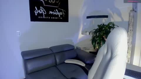 Evelyn Woods online show from 12/30/24, 12:54