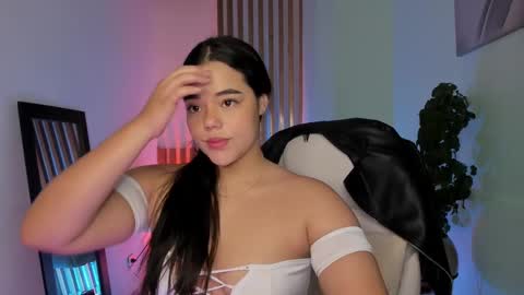 Evelyn Woods online show from 01/11/25, 04:27
