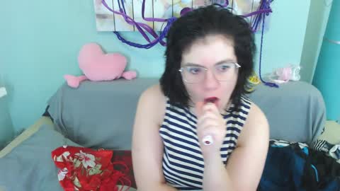 Snapshot of everly_rays chatting on 12/10/24, 04:24 Everly online show from 12/10/24, 04:24