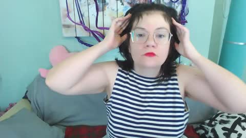 Snapshot of everly_rays chatting on 12/15/24, 03:02 Everly online show from 12/15/24, 03:02