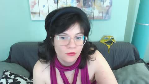 Snapshot of everly_rays chatting on 02/03/25, 06:28 Everly online show from 02/03/25, 06:28