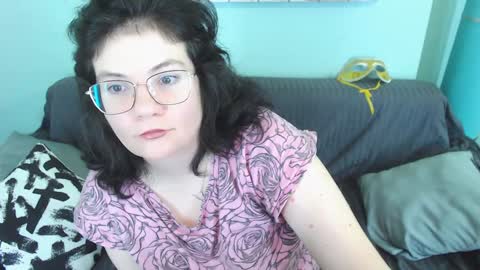 Snapshot of everly_rays chatting on 02/07/25, 07:07 Everly online show from 02/07/25, 07:07