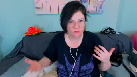 Everly online show from 03/02/26, 05:19