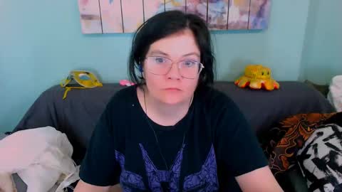 Snapshot of everly_rays chatting on 04/19/26, 12:15 Everly online show from 04/19/26, 12:15