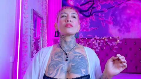 everlyn_sexx online show from 02/18/26, 11:39