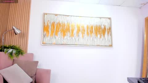 Snapshot of everyh chatting on 02/23/25, 02:35 Sophia online show from 02/23/25, 02:35