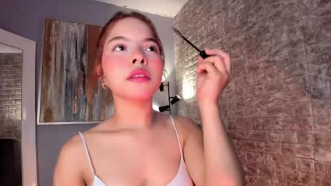 Snapshot of everyh chatting on 02/24/25, 07:41 Sophia online show from 02/24/25, 07:41