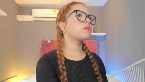 Sophia online show from 11/01/25, 07:49