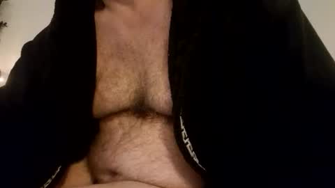 Snapshot of everymomenthorney chatting on 12/01/25, 12:04 everymomenthorney online show from 12/01/25, 12:04