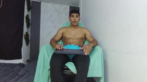 luis online show from 12/20/25, 02:29