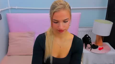 Snapshot of evettegold chatting on 09/24/25, 08:45 Eve online show from 09/24/25, 08:45