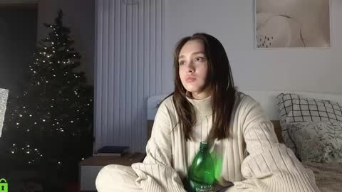 Snapshot of evi_woow chatting on 12/09/24, 06:57 evi_woow online show from 12/09/24, 06:57